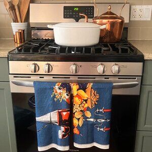 Ulster Irish Linen Tea Towels x 2 - Vintage Kitsch Tea Towel Wine, Nuts, Fruits